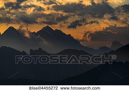 Stock Image - Lechtal Alps in morning light, Elemen, Lechtal, Bezirk Reutte, Tyrol, Austria, Europe. Fotosearch