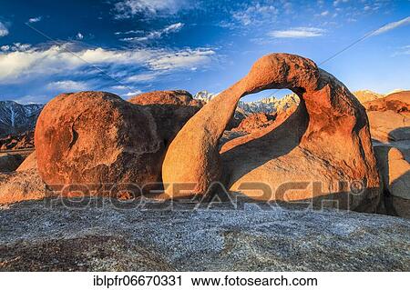 Mobius Arch, Alabama Hills, California, USA, North America View Large Photo Image Stock Image - Mobius Arch, Alabama Hills, California, USA, North America. Fotosearch
