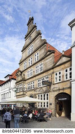 Rattenkrug, oldest inn of the Hamelin, Bäckerstraße, Hameln, Lower Saxony, Germany, Europe View Large Photo Image Stock Photography - Rattenkrug, oldest inn of the Hamelin, Bäckerstraße, Hameln, Lower Saxony, Germany, Europe. Fotosearch