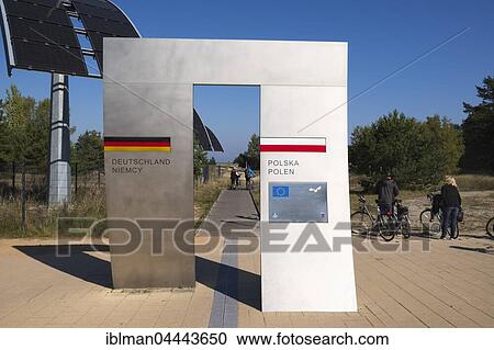 Stock Image - Symbolic gate, Poland-Germany border crossing, Baltic Coast, Ahlbeck, Usedom, Mecklenburg-Western Pomerania, Germany, Europe. Fotosearch