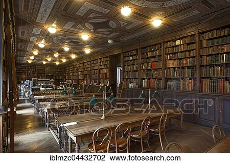 Stock Image - University Library reading room, Schillerplatz, Vienna, Austria, Europe. Fotosearch