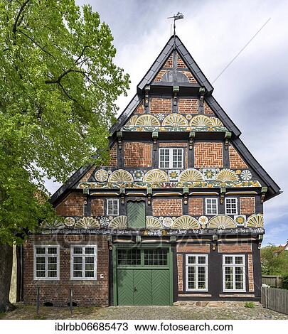 Ackerbürgerhaus, half-timbered house in the style of the Weser Renaissance, today gallery and event house, Strukturstraße, Verden, Lower Saxony, Germany, Europe View Large Photo Image Stock Image - Ackerbürgerhaus, half-timbered house in the style of the Weser Renaissance, today gallery and event house, Strukturstraße, Verden, Lower Saxony, Germany, Europe. Fotosearch