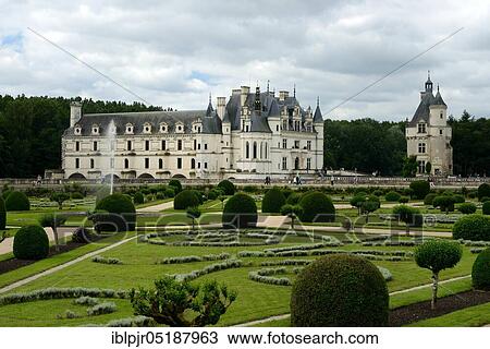 Stock Image - Chenonceau Castle, Garden of the Diana of Poitiers, Chateau de Chenonceau, Department Chenonceaux, Indre-et-Loire, Centre Region, France, Europe. Fotosearch