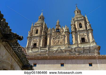 Church La Clerica ( Iglesia de la Clerica) and courtyard of the Casa de la Concha ( shell house), Universidad Pontificia Salamanca, Real Colegio Espiritu Santo, Spain, Europe View Large Photo Image Stock Photograph - Church La Clerica ( Iglesia de la Clerica) and courtyard of the Casa de la Concha ( shell house), Universidad Pontificia Salamanca, Real Colegio Espiritu Santo, Spain, Europe. Fotosearch