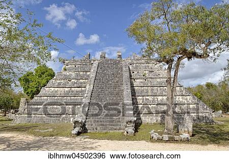 Stock Photograph - El Osario o Tumba del Gran Sacerdote, grave of the high priest, historic Mayan city of Chichen Itza, Piste, Yucatan, Mexico, Central America. Fotosearch