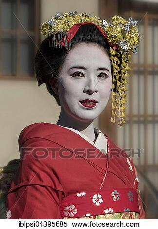 Geisha, geiko, portrait, Gion, Kyoto, Japan, Asia View Large Photo Image Stock Photography - Geisha, geiko, portrait, Gion, Kyoto, Japan, Asia. Fotosearch