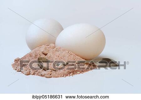 Stock Image - Kala Namak, ground salt with spoon, Indian salt, black salt, black salt, India, Asia. Fotosearch