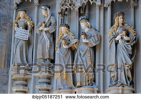 Stock Image - Kanto ( Berner Münster) n, M³nster, figures at the cathedral portal, the wise virgins, Bern, Switzerland, Europe. Fotosearch