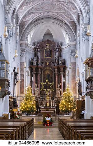 Main altar decorated for Christmas, Niedermünster Abbey, Regensburg, Upper Palatinate, Bavaria, Germany, Europe View Large Photo Image Stock Photography - Main altar decorated for Christmas, Niedermünster Abbey, Regensburg, Upper Palatinate, Bavaria, Germany, Europe. Fotosearch