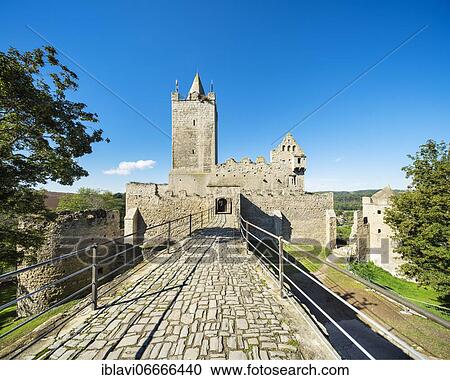 Stock Image - Rudelsburg castle ruins in the Saale valley near Bad Kösen, Naumburg, Saxony-Anhalt, Germany, Europe. Fotosearch