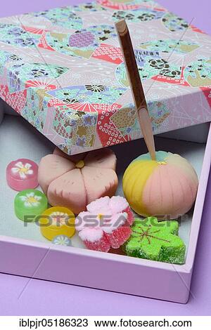 shi, Japanese sweets in gift box, candy, sweets View Large Photo Image Stock Image - shi, Japanese sweets in gift box, candy, sweets. Fotosearch