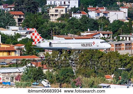 Picture - A Volotea Boeing 717-200 with the registration EI-EWJ at Skiathos Airport (JSI) in Greece. Fotosearch