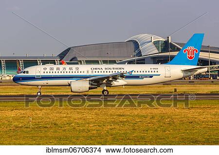Picture - An Airbus A320 aircraft of China Southern Airlines with registration number B-9929 at Guangzhou airport, China, Asia. Fotosearch