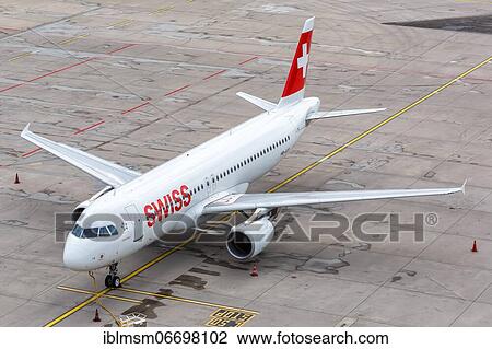 Stock Image - An Airbus A320 aircraft of Swiss with the registration HB-JLS at Zurich airport, Switzerland, Europe. Fotosearch