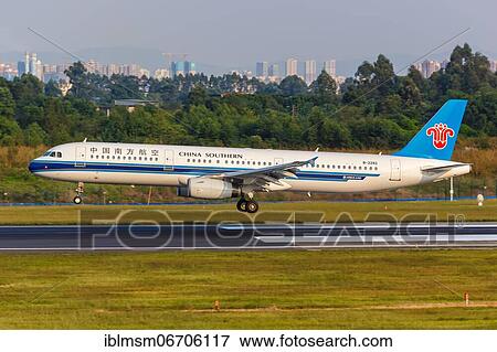 Stock Photo - An Airbus A321 aircraft of China Southern Airlines with registration number B-2282 at Chengdu airport, China, Asia. Fotosearch