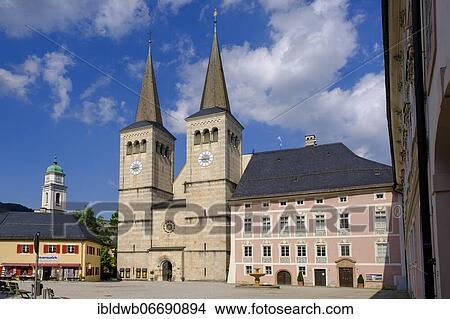 Castle Square, Arcades, Collegiate Church of St. Peter and St. John the Baptist and the Royal Castle, Berchtesgaden, Berchtesgadener Land, Upper Bavaria, Bavaria, Germany, Europe View Large Photo Image Picture - Castle Square, Arcades, Collegiate Church of St. Peter and St. John the Baptist and the Royal Castle, Berchtesgaden, Berchtesgadener Land, Upper Bavaria, Bavaria, Germany, Europe. Fotosearch