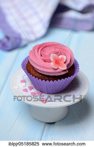 Stock Photography - Cupcake. Fotosearch