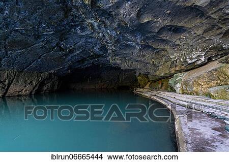 Picture - Entrance to the Phong Nha cave, Unesco site, Phong Nha-Kẻ Bàng National Park, Vietnam, Asia. Fotosearch