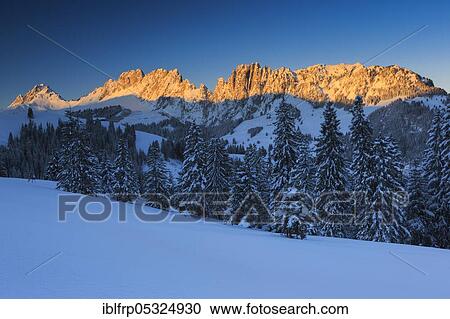 Gastlosen, Jaunpass, Fribourg Prealps, Switzerland, Europe View Large Photo Image Stock Image - Gastlosen, Jaunpass, Fribourg Prealps, Switzerland, Europe. Fotosearch