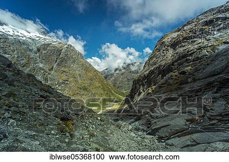 Stock Image - Gertrude Valley, Fiordland National Park, New Zealand, Oceania. Fotosearch