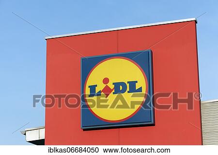 Stock Image - Lidl, logo on building, discounter, Duisburg, North Rhine-Westphalia, Germany, Europe. Fotosearch