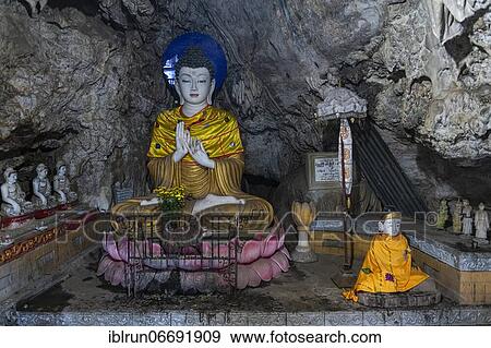 Many buddhas in the Kaw Ka Thawng cave, Hpa-An, Kayin state, Myanmar, Asia View Large Photo Image Stock Photo - Many buddhas in the Kaw Ka Thawng cave, Hpa-An, Kayin state, Myanmar, Asia. Fotosearch
