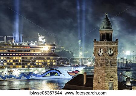 Picture - St. Pauli-Landungsbrücken, Bei den St. Pauli-Landungsbrücken 1, Hamburg, Hamburg, Germany, Europe. Fotosearch