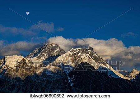 View in the evening light from Renjo La Pass 5417m to the east on Himalaya with Mount Everest, 8848 m, Khumbu Himal, Himalaya, Nepal, Asia View Large Photo Image Stock Image - View in the evening light from Renjo La Pass 5417m to the east on Himalaya with Mount Everest, 8848 m, Khumbu Himal, Himalaya, Nepal, Asia. Fotosearch