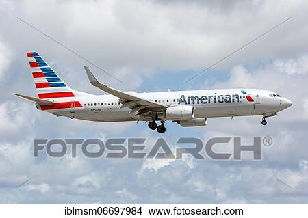 Picture - A Boeing 737-800 aircraft of American Airlines with registration N956NN at Miami Airport (MIA), USA, North America. Fotosearch