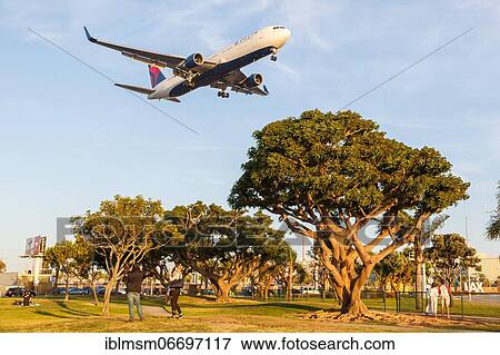Stock Photo - A Boeing 767-300ER of Delta Air Lines with the registration N171DN at Los Angeles Airport (LAX) in the, Los Angeles, USA, North America. Fotosearch
