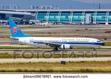 Stock Image - A China Southern Airlines Boeing 737-800 aircraft with registration number B-5149 at Guangzhou Airport, China, Asia. Fotosearch