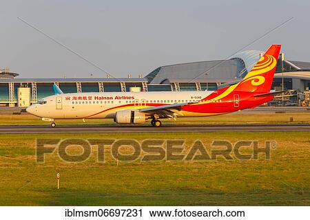 Stock Image - A Hainan Airlines Boeing 737-800 aircraft with registration number B-5083 at Guangzhou Airport (CAN), Guangzhou, China, Asia. Fotosearch