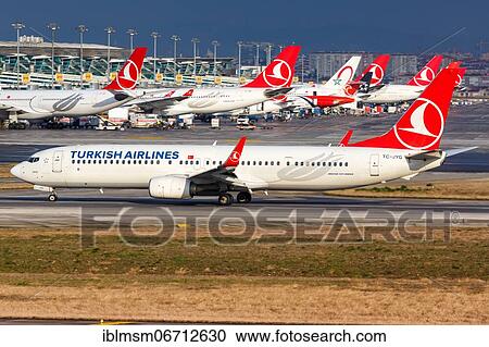 Stock Image - A Turkish Airlines Boeing 737-900ER with registration TC-JYG at Istanbul Airport, Turkey, Asia. Fotosearch