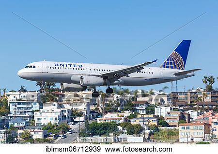 A United Airlines Airbus A320 aircraft with registration number N408UA lands at San Diego airport, U. S View Large Photo Image Stock Photo - A United Airlines Airbus A320 aircraft with registration number N408UA lands at San Diego airport, U. S. Fotosearch