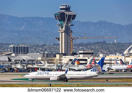 Stock Image - A United Airlines Boeing 737-900ER aircraft with registration number N38424 at Los Angeles Airport (LAX) Los Angeles, California, U. S. Fotosearch