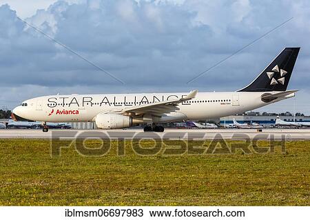 Stock Image - An Avianca Airbus A330-200 aircraft with registration N279AV and European Starling Alliance special livery at Miami Airport (MIA), USA, North America. Fotosearch