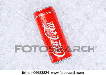 Picture - Coca Cola Coca-Cola lemonade soft drink beverage in beverage can ice cube ice cubes, Germany, Europe. Fotosearch