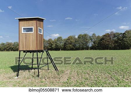 Stock Image - High seat on field, Nettetal, Viersen, NRW, Germany, Europe. Fotosearch