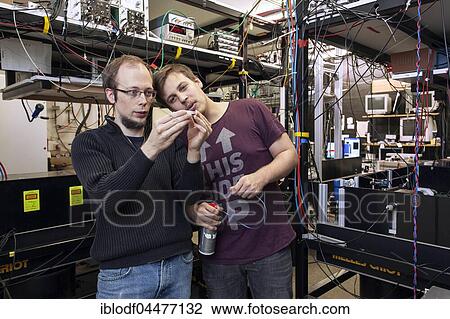 Stock Image - Laser laboratory of experimental physics at Heinrich Heine University Düsseldorf, North Rhine-Westphalia, Germany, Europe. Fotosearch