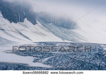 Stock Image - Getscher Pasterze, ice, mountains, Großglockner, Franz-Josef-Höhe, Hohe Tauern National Park, Austria, Europe. Fotosearch