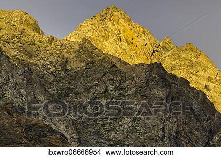 Picture - Mountain massif at the Gamsgrube, Gamsgrubenweg, mountain, Alps, alpenglow, Hohe Tauern National Park, Austria, Europe. Fotosearch