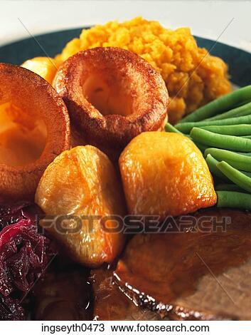 Stock Image - Roast Dinner, Dinner, lunch, luncheon, Roast, beef, roast beef. Fotosearch