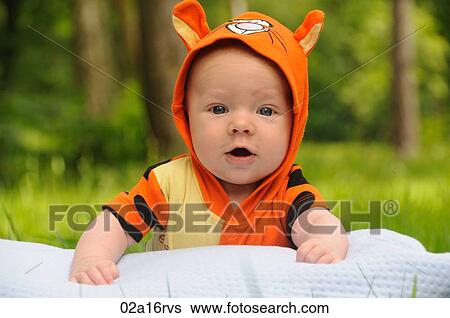 baby tigger outfit