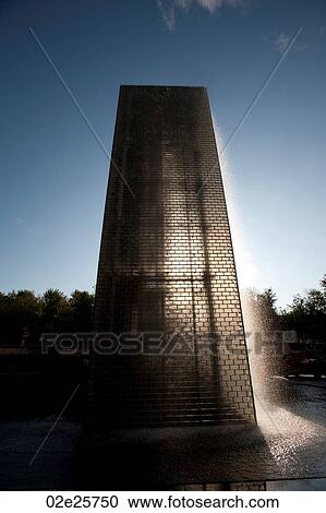 Chicago Crown Fountain View Large Photo Image Stock Image - Chicago Crown Fountain. Fotosearch