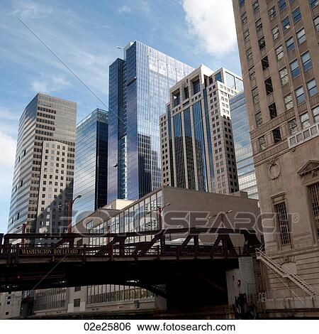 Chicago, Washington Boulevard Bridge View Large Photo Image Stock Photograph - Chicago, Washington Boulevard Bridge. Fotosearch