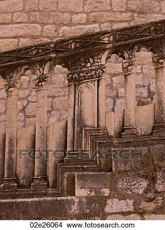 Picture - Exterior wall of a building in Dubrovinik. Fotosearch