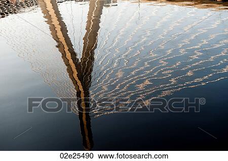 Reflection of Zakim Bunker Hill Bridge in Boston, Massachusetts, USA View Large Photo Image Stock Image - Reflection of Zakim Bunker Hill Bridge in Boston, Massachusetts, USA. Fotosearch