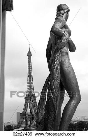 Chaillot Palace Statues and Eiffel Tower in Paris France View Large Photo Image Stock Photo - Chaillot Palace Statues and Eiffel Tower in Paris France. Fotosearch