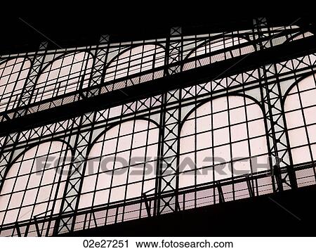 Stock Image - Gare du Nord. Fotosearch