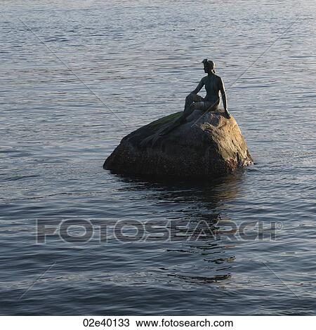 Stock Image - Statue in Vancouver, British Columbia, Canada. Fotosearch